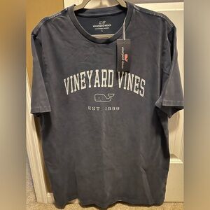 Vineyard Vines Men's Navy T-Shirt NWT